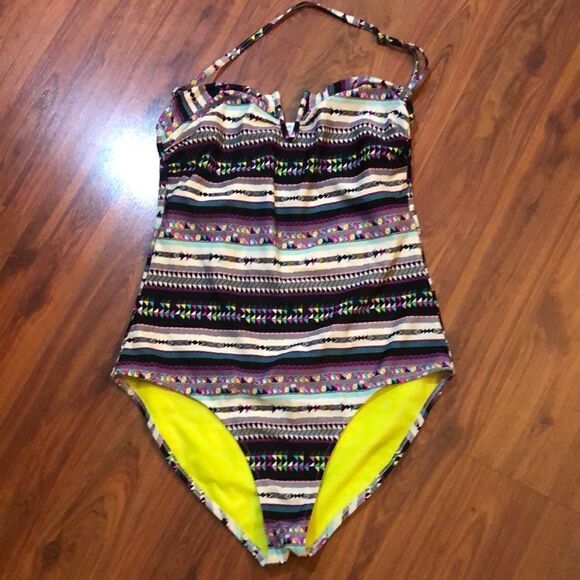 Jessica Simpson One piece bohemian swimsuit M - Picture 1 of 9